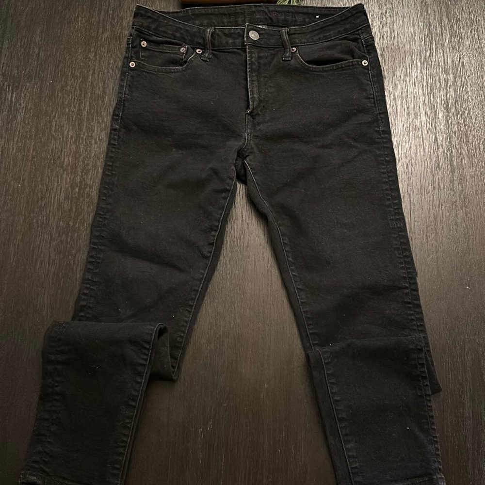 American Eagle airflex men skinny Jeans.  Size 32x32 mint condition. Color black